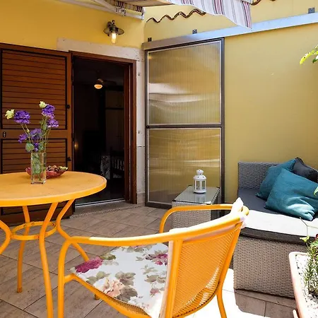 Julia Apartment